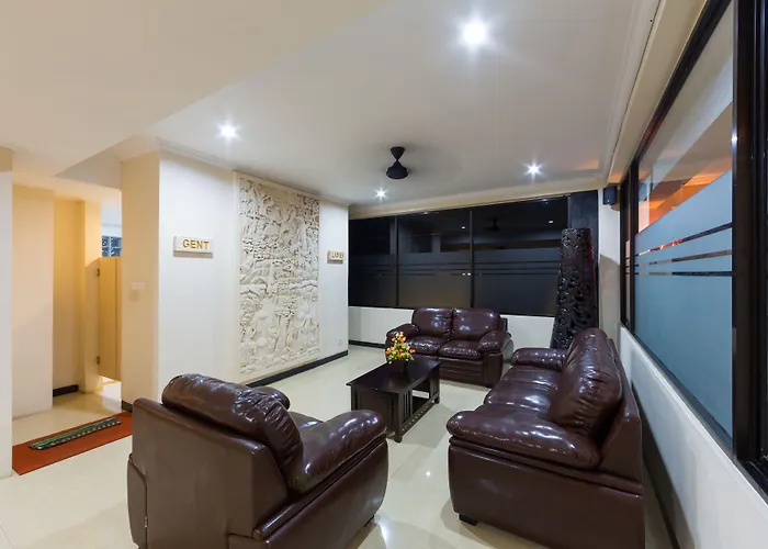 ホテル Reddoorz Near Mall Bali Galeria 2 3*