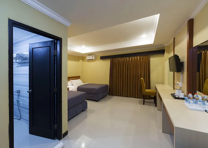 Reddoorz Near Mall Bali Galeria 2 ホテル 3*