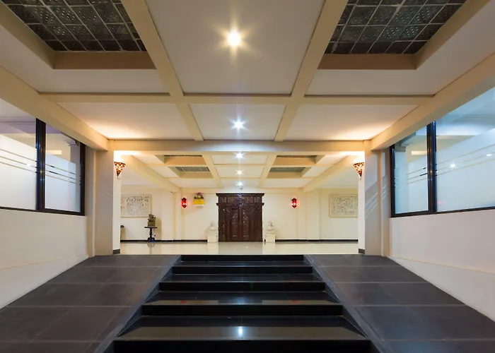 Reddoorz Near Mall Bali Galeria 2 ホテル 3*