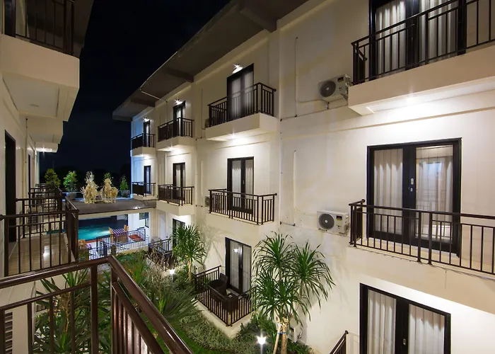 Reddoorz Near Mall Bali Galeria 2 ホテル 3*