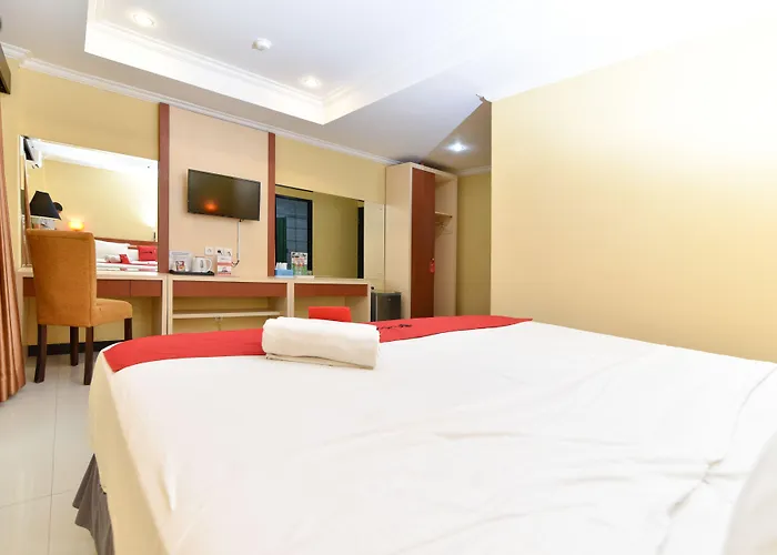 ホテル Reddoorz Near Mall Bali Galeria 2 デンパサール