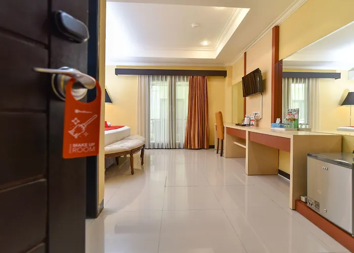 Reddoorz Near Mall Bali Galeria 2 ホテル 3*