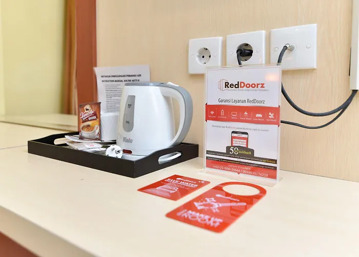 ホテル Reddoorz Near Mall Bali Galeria 2 デンパサール