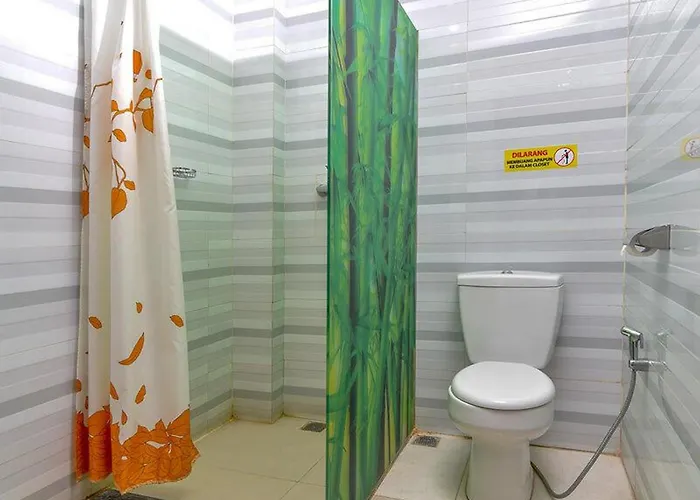 Reddoorz Near Mall Bali Galeria 2 デンパサール